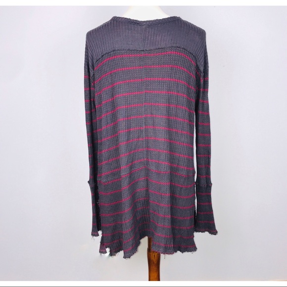 Free People Raw Hem Striped Pullover V Neck Long Sweater Size Small - Picture 3 of 8